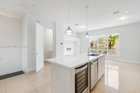 Touwnhouse à vendre à Doral, Floride: 4 chambres, 226.4 m2 № 2088423 - photo 23