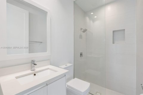Touwnhouse à vendre à Doral, Floride: 4 chambres, 226.4 m2 № 2088423 - photo 11