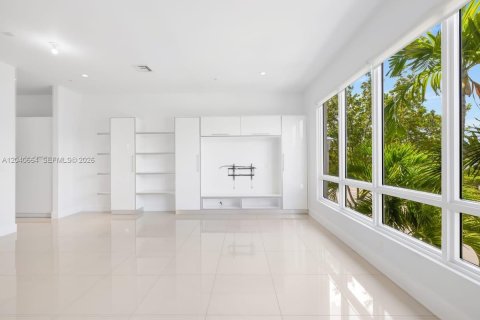 Touwnhouse à vendre à Doral, Floride: 4 chambres, 226.4 m2 № 2088423 - photo 20