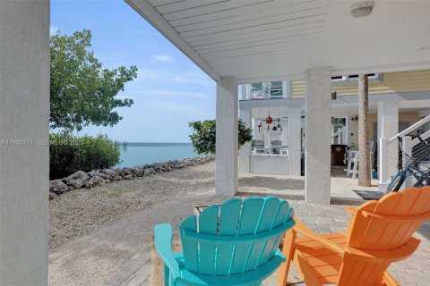 Casa en venta en Marathon, Florida, 2 dormitorios № 1990402 - foto 2