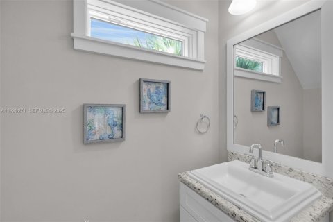 Casa en venta en Marathon, Florida, 2 dormitorios № 1990402 - foto 13