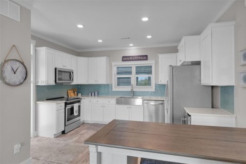 Casa en venta en Marathon, Florida, 2 dormitorios № 1990402 - foto 6