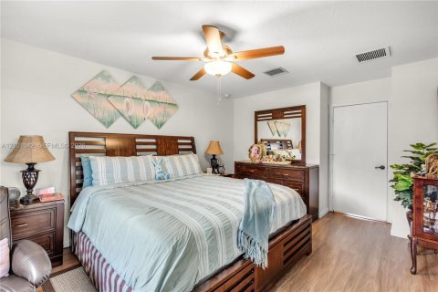 Touwnhouse à vendre à North Lauderdale, Floride: 3 chambres, 136.01 m2 № 2401958 - photo 24