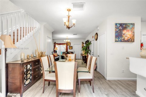 Touwnhouse à vendre à North Lauderdale, Floride: 3 chambres, 136.01 m2 № 2401958 - photo 9