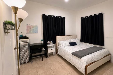 House in Kissimmee, Florida 2 bedrooms, 101.17 sq.m. № 2217070 - photo 6
