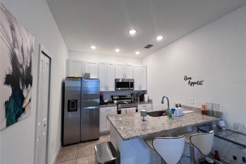 House in Kissimmee, Florida 2 bedrooms, 101.17 sq.m. № 2217070 - photo 4