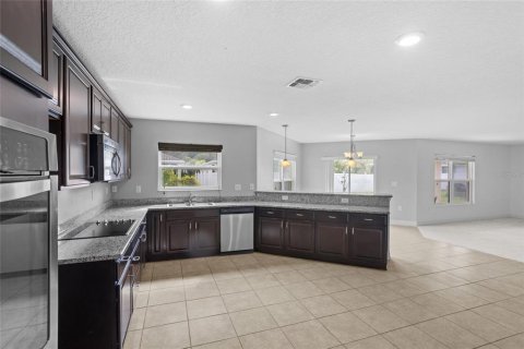 Casa en venta en Kissimmee, Florida, 3 dormitorios, 310.39 m2 № 1914135 - foto 16