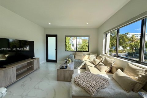 Appartement à Miami Beach, Floride 1 chambre № 2025435