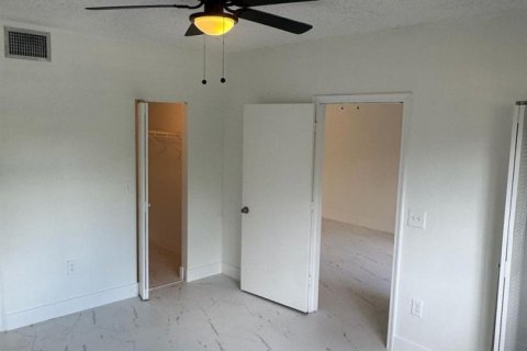 Copropriété à louer à Davie, Floride: 2 chambres, 87.51 m2 № 2439217 - photo 9