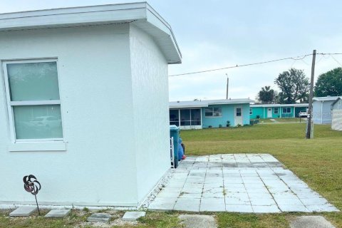 Casa en venta en Port Charlotte, Florida, 2 dormitorios, 60.76 m2 № 1537768 - foto 19