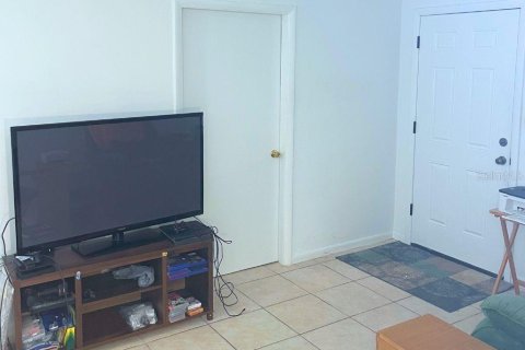 Casa en venta en Port Charlotte, Florida, 2 dormitorios, 60.76 m2 № 1537768 - foto 3