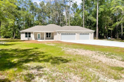 House in Hilliard, Florida 3 bedrooms, 188.68 sq.m. № 766598 - photo 1