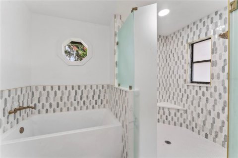 Villa ou maison à vendre à Valrico, Floride: 4 chambres, 228.73 m2 № 1899421 - photo 26