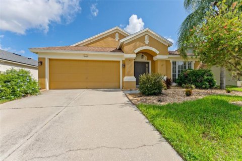 House in Wesley Chapel, Florida 4 bedrooms, 181.72 sq.m. № 2310588