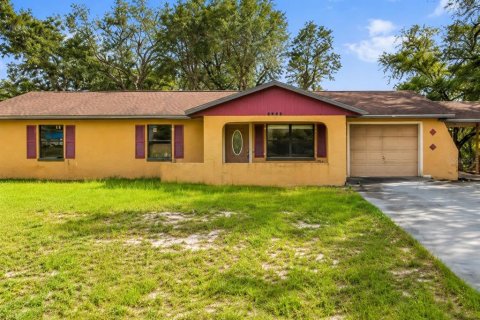 House in Avon Park, Florida 3 bedrooms, 119.38 sq.m. № 2355845