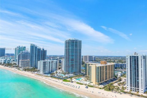 Condo à Hollywood, Floride, 1 chambre  № 2090775