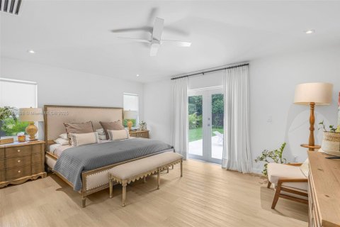 House in Palmetto Bay, Florida 5 bedrooms, 230.58 sq.m. № 1890023 - photo 16
