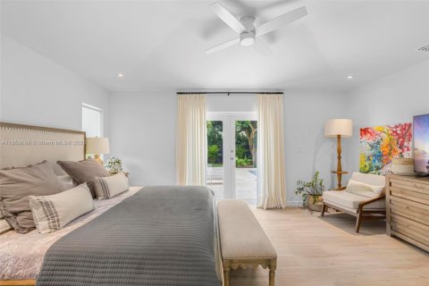 House in Palmetto Bay, Florida 5 bedrooms, 230.58 sq.m. № 1890023 - photo 18