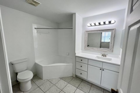 Condo in Wellington, Florida, 3 bedrooms  № 2187403 - photo 8