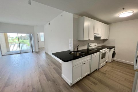 Condo in Wellington, Florida, 3 bedrooms № 2187403