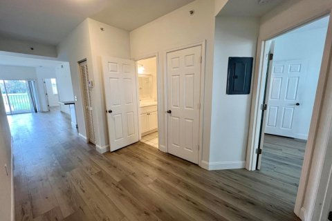 Condo in Wellington, Florida, 3 bedrooms  № 2187403 - photo 2