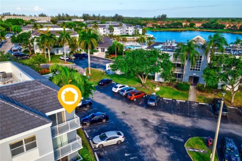 Снять в аренду квартиру в Катлер-Бей, Флорида 2 спальни, 103.4м2, № 1956396 - фото 20