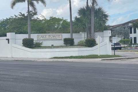 Condo in Oakland Park, Florida, 2 bedrooms  № 936784 - photo 1