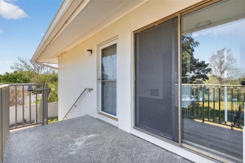 Condo in Orlando, Florida, 2 bedrooms  № 2112424