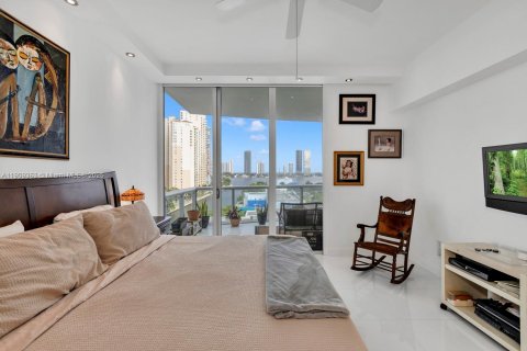 Condo in Aventura, Florida, 2 bedrooms № 2082143 - photo 24