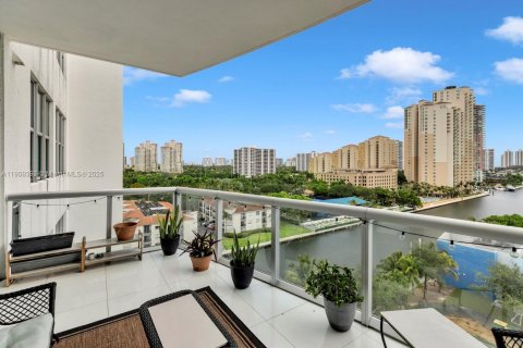 Condo in Aventura, Florida, 2 bedrooms № 2082143 - photo 3