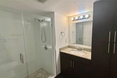 Appartement à louer à Doral, Floride: 2 chambres № 1924860 - photo 15
