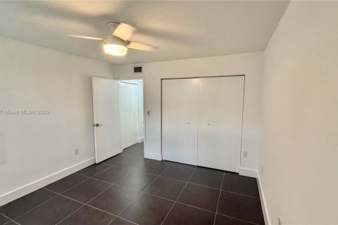 Appartement à louer à Doral, Floride: 2 chambres № 1924860 - photo 11