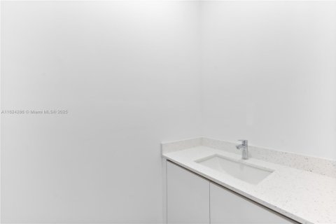 Touwnhouse à vendre à Florida City, Floride: 4 chambres, 191.56 m2 № 1960173 - photo 15