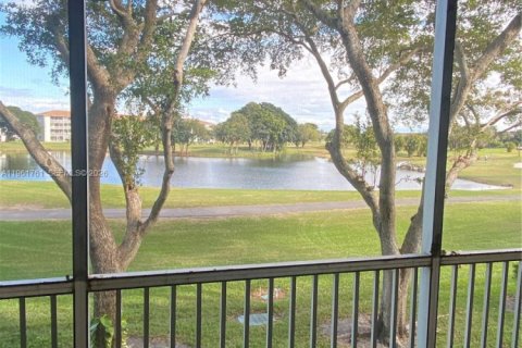 Immobilier commercial à vendre à Pembroke Pines, Floride: 87.33 m2 № 2024634 - photo 8