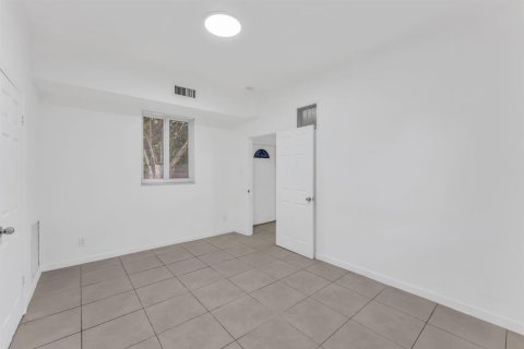 Apartment in Fort Lauderdale, Florida 1 bedroom, 46.45 sq.m. № 2175547 - photo 3