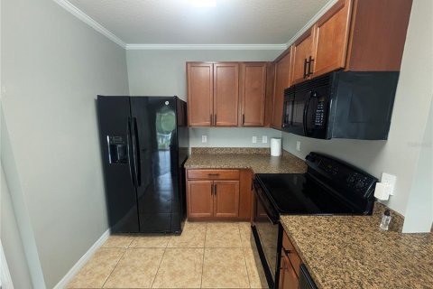 Touwnhouse à louer à Plant City, Floride: 2 chambres, 110.09 m2 № 2418887 - photo 2