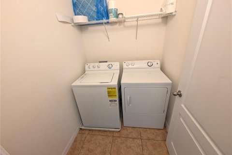 Touwnhouse à louer à Plant City, Floride: 2 chambres, 110.09 m2 № 2418887 - photo 13
