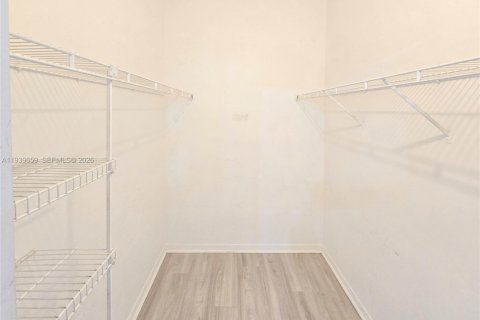 Copropriété à louer à Pembroke Pines, Floride: 2 chambres, 79.34 m2 № 1997943 - photo 8