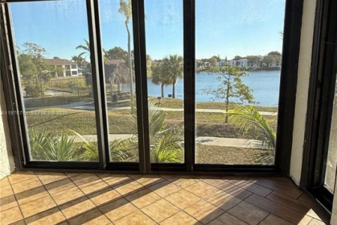 Condominio en venta en Oakland Park, Florida, 2 dormitorios, 84.54 m2 № 2031183 - foto 16