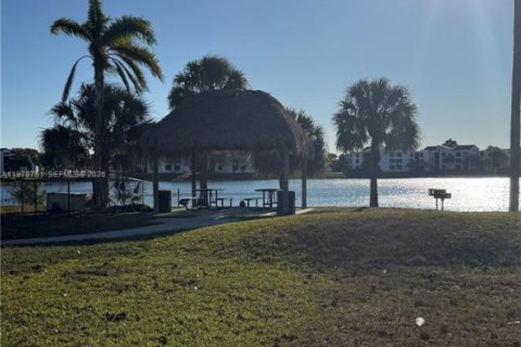 Condominio en venta en Oakland Park, Florida, 2 dormitorios, 84.54 m2 № 2031183 - foto 22