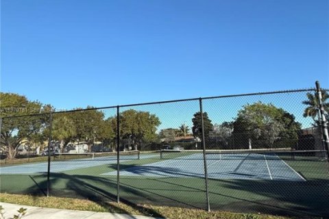 Condominio en venta en Oakland Park, Florida, 2 dormitorios, 84.54 m2 № 2031183 - foto 23