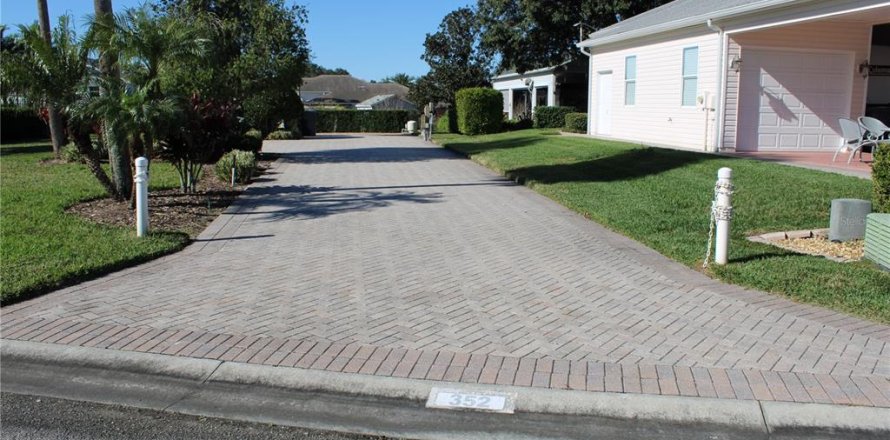 Land in Polk City, Florida № 2105553