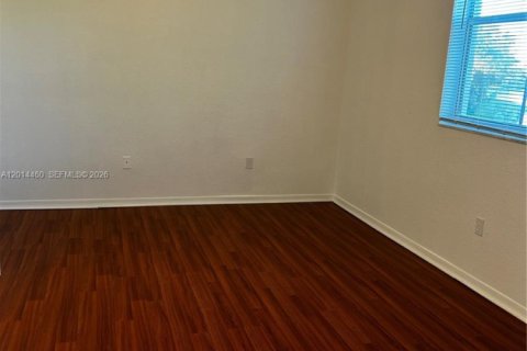 Touwnhouse à louer à Miramar, Floride: 3 chambres, 139.82 m2 № 2076455 - photo 18