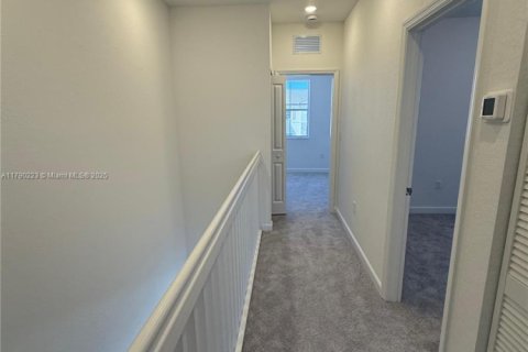 Снять в аренду таунхаус в Хомстед, Флорида 3 спальни, № 1939430 - фото 10