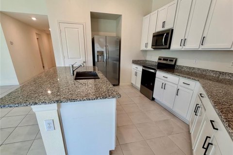 Villa ou maison à vendre à Haines City, Floride: 4 chambres, 184.23 m2 № 2429349 - photo 3
