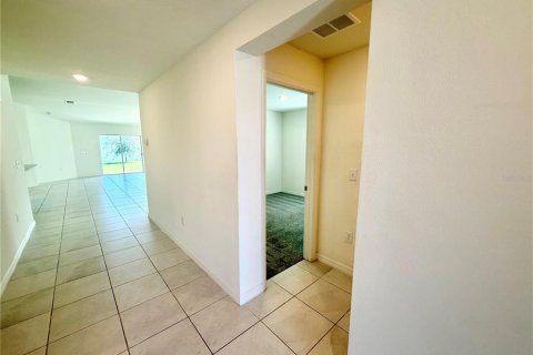 Villa ou maison à vendre à Haines City, Floride: 4 chambres, 184.23 m2 № 2429349 - photo 7