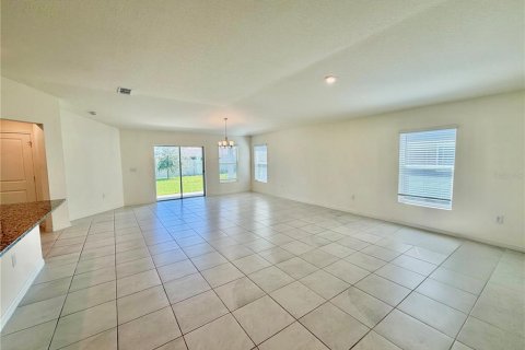Villa ou maison à vendre à Haines City, Floride: 4 chambres, 184.23 m2 № 2429349 - photo 20