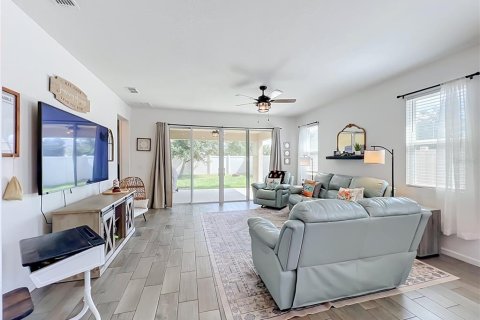 Villa ou maison à vendre à Groveland, Floride: 4 chambres, 179.12 m2 № 2408259 - photo 14