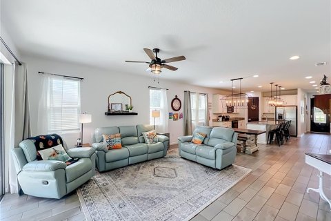 Villa ou maison à vendre à Groveland, Floride: 4 chambres, 179.12 m2 № 2408259 - photo 15