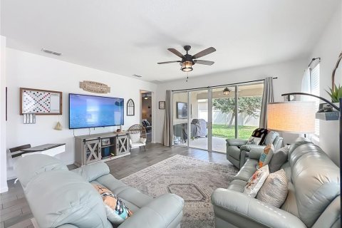 Villa ou maison à vendre à Groveland, Floride: 4 chambres, 179.12 m2 № 2408259 - photo 12